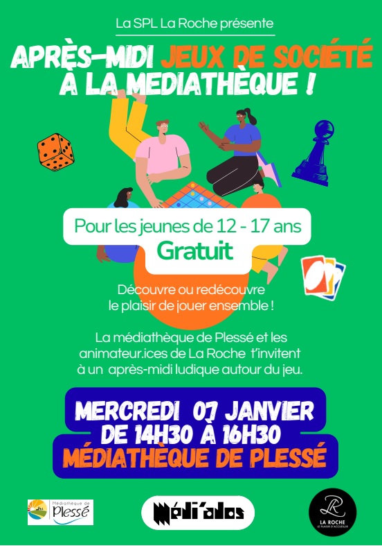 Homme debout devant un v&eacute;lo dans la nature